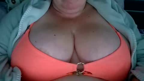 Snapshot of natashaxl chatting on September 2025 08:50:01 AM NatashaXL online show from September 2025 08:50:01 AM