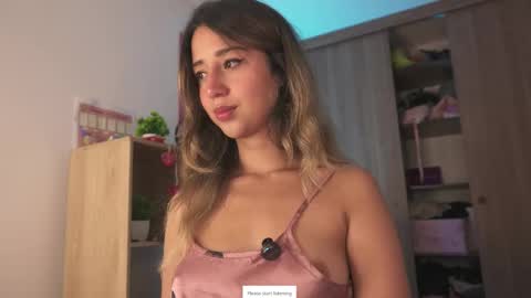 Natasha Independent model online show from February 2026 04:38:01 AM