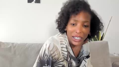 Snapshot of natassiadreamsxxx chatting on February 2026 12:40:02 AM Natassia Dreams online show from February 2026 12:40:02 AM