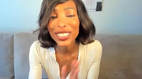 Snapshot of natassiadreamsxxx chatting on May 2026 11:43:01 PM Natassia Dreams online show from May 2026 11:43:01 PM