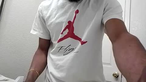 nate791758 online show from November 2025 10:06:01 AM