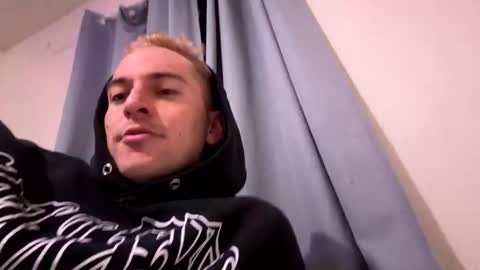 natetheexplorer online show from May 2026 05:24:02 AM