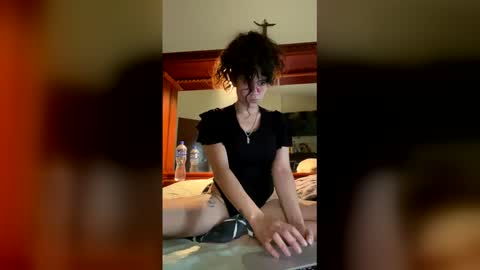 Snapshot of nathadleche chatting on April 2026 09:31:01 PM nathadleche online show from April 2026 09:31:01 PM