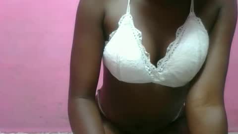 nathalia069 online show from February 2026 06:22:02 AM