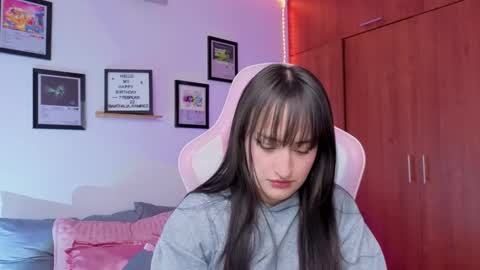 Nathalia Ramirez online show from February 2026 03:32:01 AM