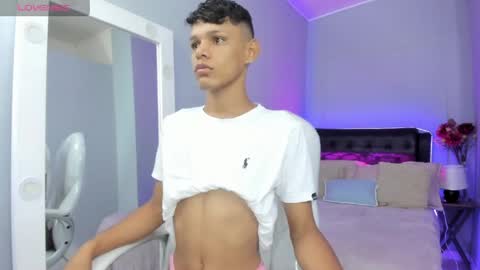 Snapshot of nathalie_moon_ chatting on April 2026 11:48:01 AM nathalie_moon_ online show from April 2026 11:48:01 AM