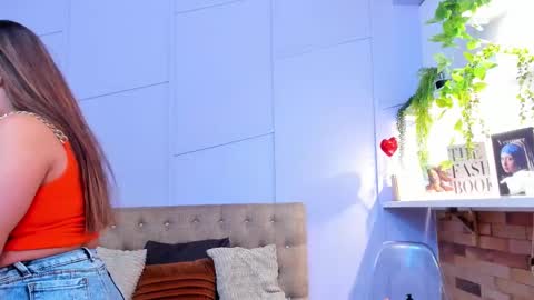 nathalie rossel online show from October 2025 06:50:02 PM