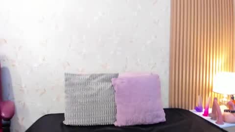 nathalie rossel online show from May 2026 07:08:01 PM