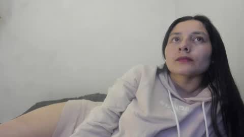 Nathaly online show from September 2025 06:57:02 PM