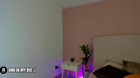 NATHALY  online show from May 2026 10:42:01 AM