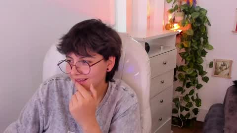 nathalyy_ds online show from April 2026 09:09:02 PM