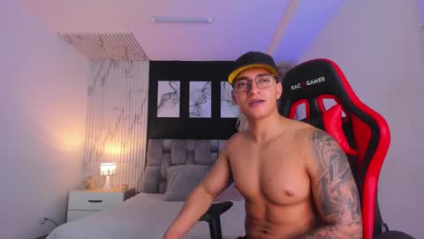 Snapshot of nathan_gross chatting on February 2025 05:26:02 AM nathan_gross online show from February 2025 05:26:02 AM