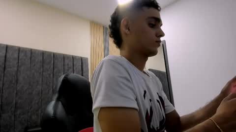 nathan_shimmer online show from April 2026 02:09:02 AM