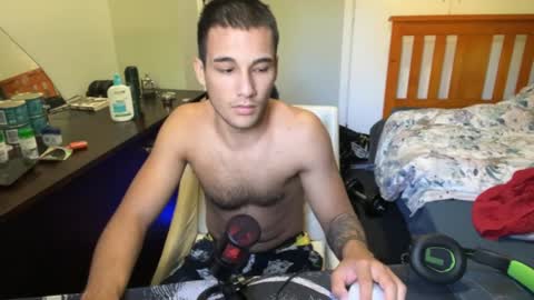 native_boy2 online show from February 2026 09:04:01 PM