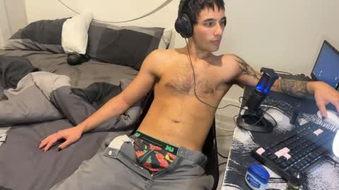 native_boy2 online show from May 2026 02:36:02 PM