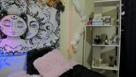 Snapshot of natsuki_09 chatting on January 2025 07:38:02 AM Nat online show from January 2025 07:38:02 AM