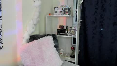 Snapshot of natsuki_09 chatting on January 2025 03:47:01 AM Nat online show from January 2025 03:47:01 AM