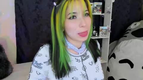 Snapshot of natsuki_09 chatting on February 2025 03:21:01 AM Nat online show from February 2025 03:21:01 AM