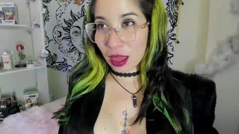 Snapshot of natsuki_09 chatting on September 2025 12:35:01 AM Nat online show from September 2025 12:35:01 AM