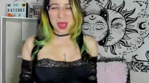 Snapshot of natsuki_09 chatting on October 2025 02:33:01 AM Nat online show from October 2025 02:33:01 AM