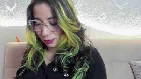 Snapshot of natsuki_09 chatting on October 2025 02:33:01 AM Nat online show from October 2025 02:33:01 AM