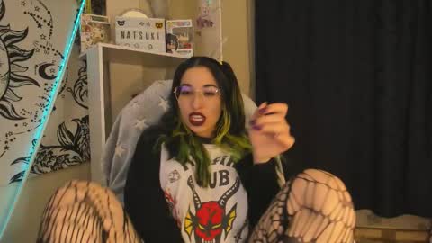 Snapshot of natsuki_09 chatting on February 2026 02:43:01 AM Nat online show from February 2026 02:43:01 AM