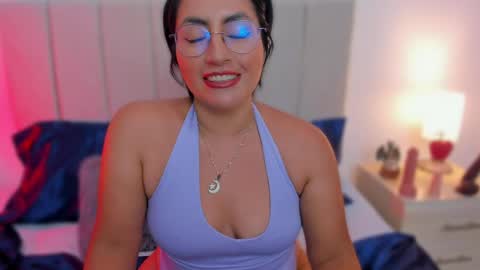 Snapshot of natty_bush chatting on April 2026 08:31:01 PM Nathalie online show from April 2026 08:31:01 PM