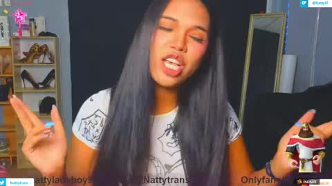 Snapshot of nattyladyboy chatting on May 2026 06:29:01 AM Natty online show from May 2026 06:29:01 AM