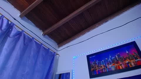 Snapshot of naturalboobs1 chatting on January 2025 09:36:02 AM Annie online show from January 2025 09:36:02 AM