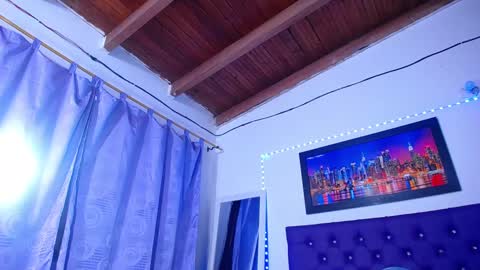 Snapshot of naturalboobs1 chatting on February 2025 06:25:02 AM Annie online show from February 2025 06:25:02 AM