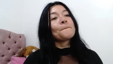 Snapshot of naturally_mature chatting on December 2024 05:51:02 AM Sammy online show from December 2024 05:51:02 AM