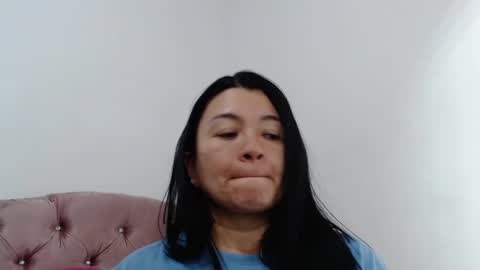 Snapshot of naturally_mature chatting on February 2025 06:30:02 AM Sammy online show from February 2025 06:30:02 AM