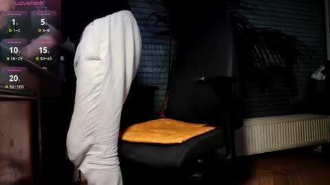 Nature online show from April 2026 09:01:01 PM