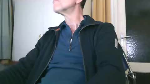 Snapshot of naturista25 chatting on November 2025 06:21:01 PM naturista25 online show from November 2025 06:21:01 PM