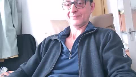 Snapshot of naturista25 chatting on November 2025 12:05:01 PM naturista25 online show from November 2025 12:05:01 PM