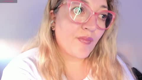 Snapshot of naty__mature_ chatting on April 2026 06:10:01 PM Nataly online show from April 2026 06:10:01 PM