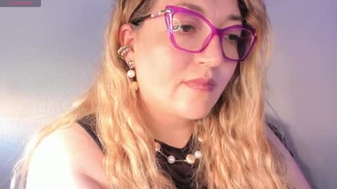 Snapshot of naty__mature_ chatting on April 2026 05:19:02 PM Nataly online show from April 2026 05:19:02 PM