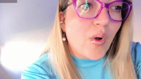Snapshot of naty__mature_ chatting on May 2026 05:20:01 PM Nataly online show from May 2026 05:20:01 PM