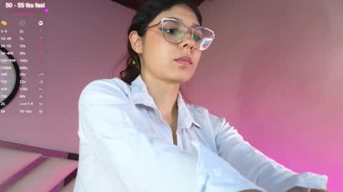 Naty Saenz online show from February 2025 03:31:02 PM