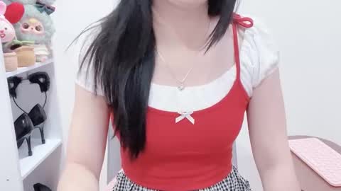 Snapshot of natycutiegirl chatting on November 2025 02:22:01 AM Kiki online show from November 2025 02:22:01 AM