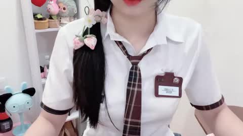Snapshot of natycutiegirl chatting on April 2026 01:12:01 AM Kiki online show from April 2026 01:12:01 AM
