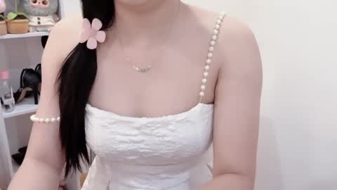 Snapshot of natycutiegirl chatting on June 2026 02:17:02 AM Kiki online show from June 2026 02:17:02 AM