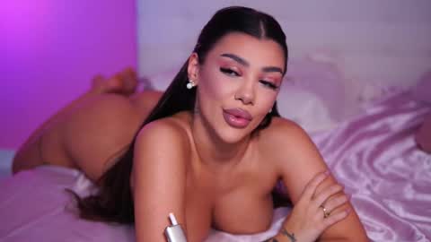 Naty online show from March 2025 11:25:02 AM