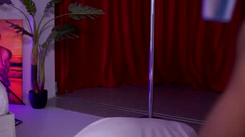 Naty online show from February 2026 08:24:02 PM