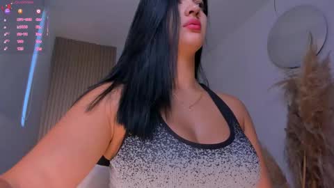 Snapshot of natyferrer chatting on September 2025 10:53:02 AM Naty Ferrer online show from September 2025 10:53:02 AM