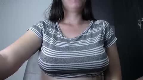 Snapshot of natyscoth chatting on January 2026 05:24:02 AM online show from January 2026 05:24:02 AM