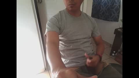 Snapshot of natzu89 chatting on February 2025 01:48:01 PM Natzu89 online show from February 2025 01:48:01 PM