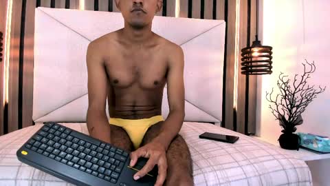 natzuki_ online show from May 2026 11:51:02 AM