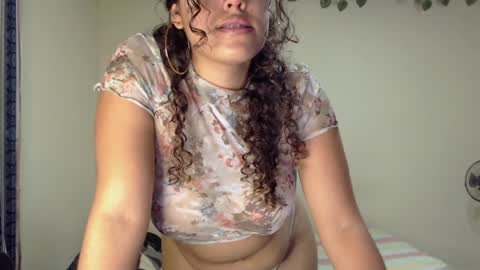 Snapshot of naudiz chatting on January 2025 06:49:02 AM Eimy online show from January 2025 06:49:02 AM