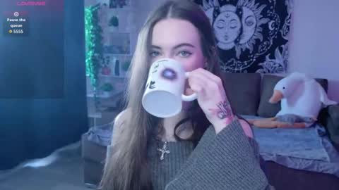 Nikki online show from September 2025 04:23:01 AM